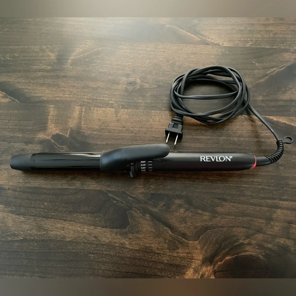 Revlon SmoothStay Coconut Oil-Infused Curling Iron